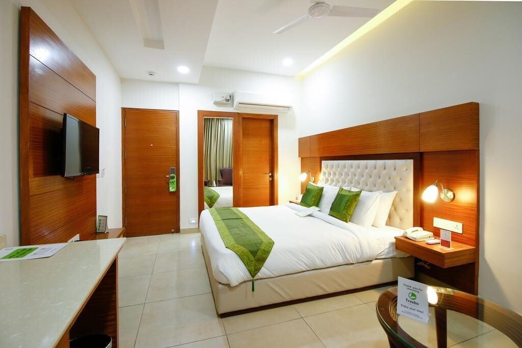 Mint Hotel Premia Chandigarh, Zirakpur Exterior foto