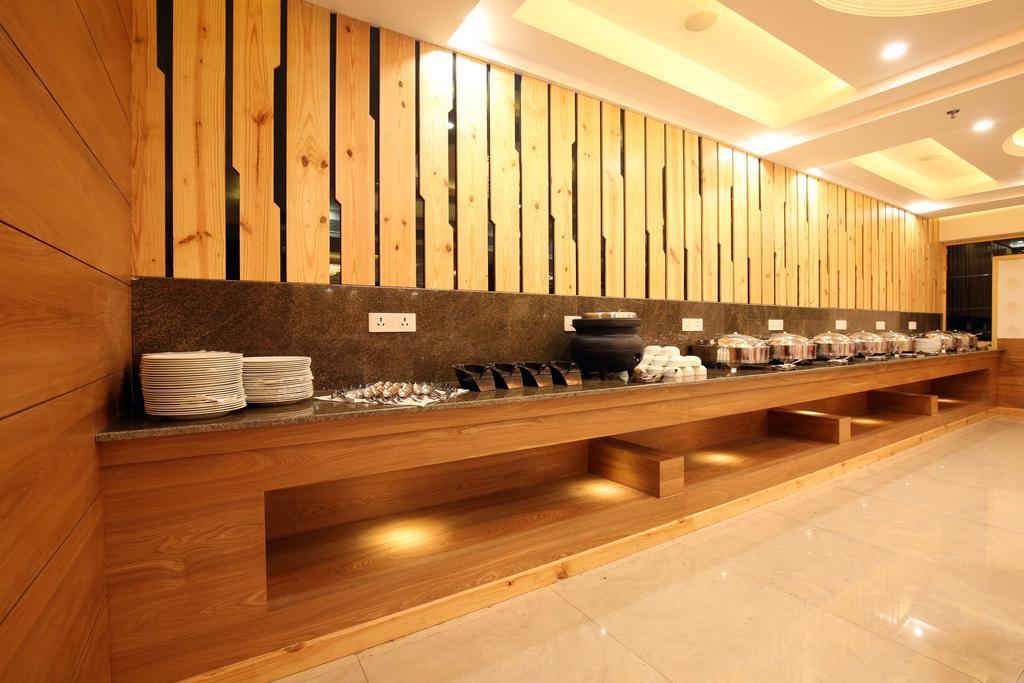 Mint Hotel Premia Chandigarh, Zirakpur Exterior foto