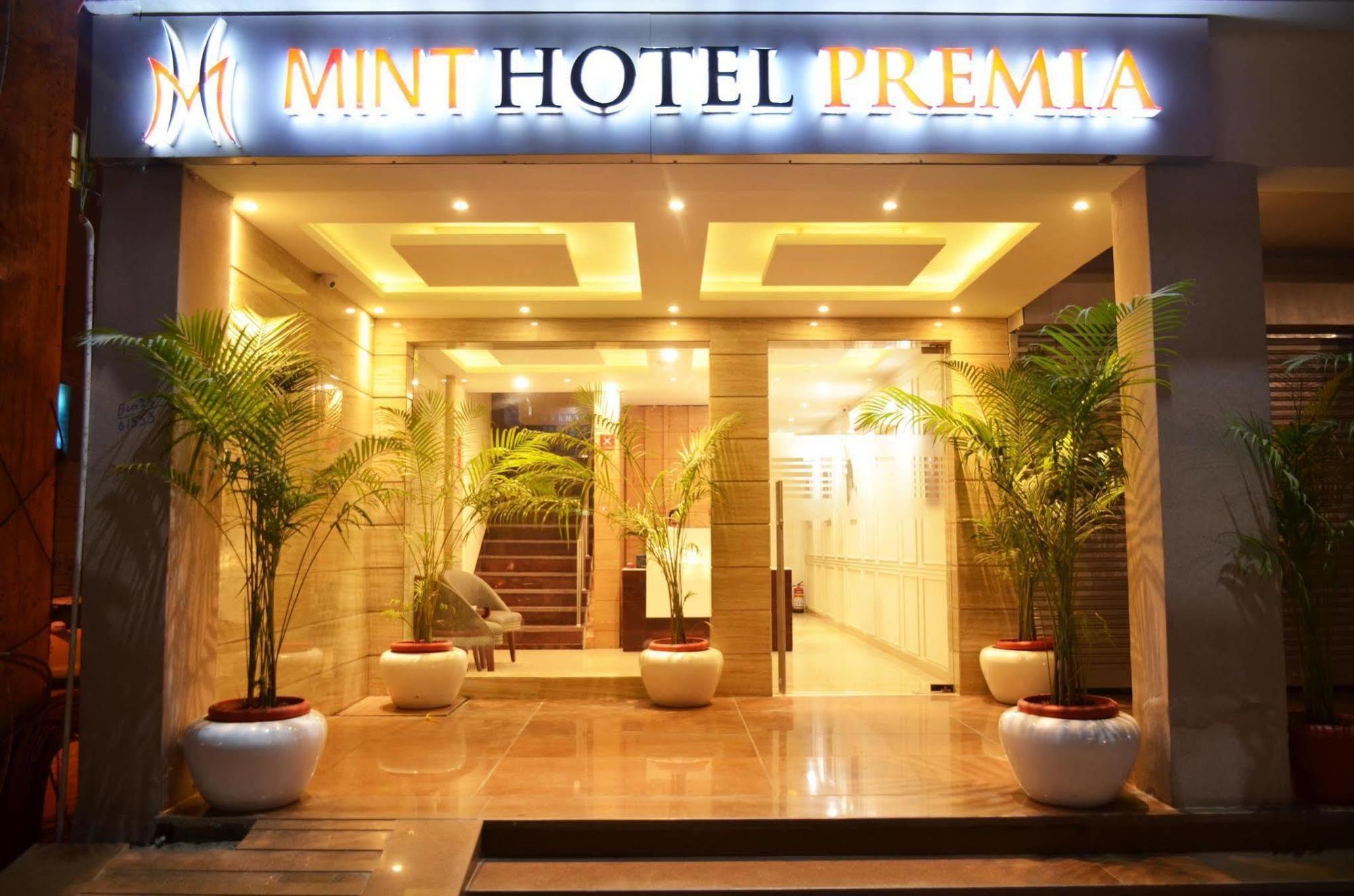 Mint Hotel Premia Chandigarh, Zirakpur Exterior foto